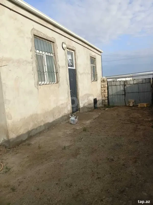 Satılır 3 otaqlı həyət evi 81 m²