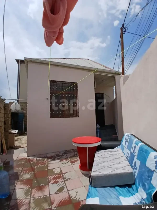 Satılır 2 otaqlı həyət evi 150 m²