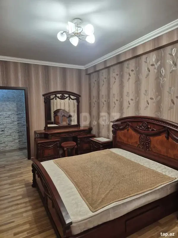 Kirayə verilir 2 otaqlı yeni tikili 78 m²