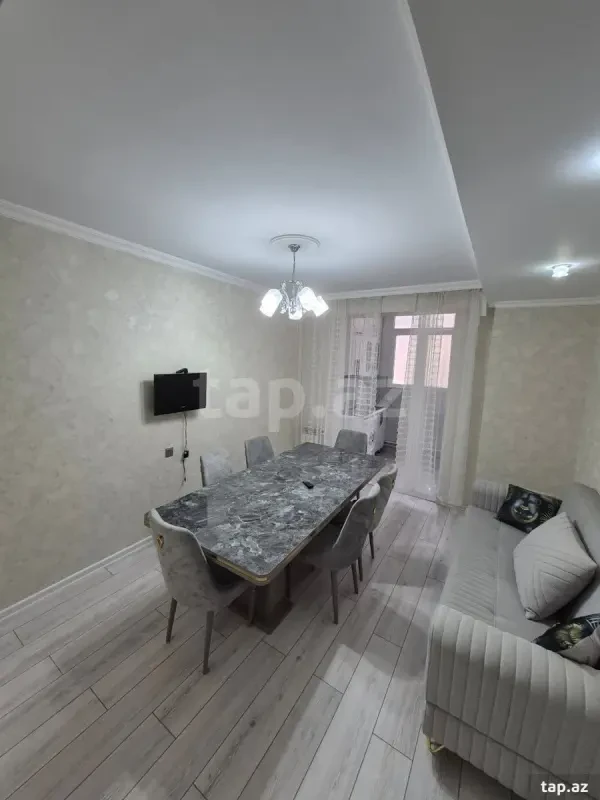 Satılır 3 otaqlı yeni tikili 70 m²
