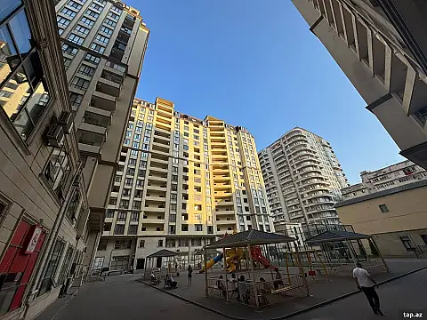 Satılır 3 otaqlı yeni tikili 148 m² — Bakı 3 otaq 148.00 m²