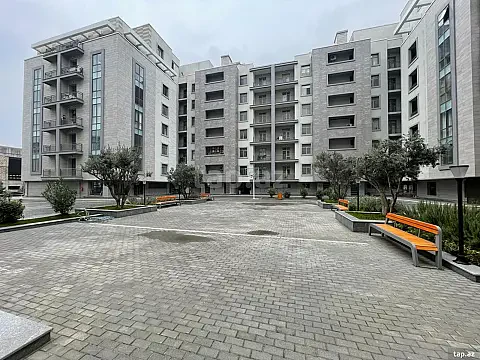 Satılır 4 otaqlı yeni tikili 225 m² — Bakı 4 otaq 225.00 m²