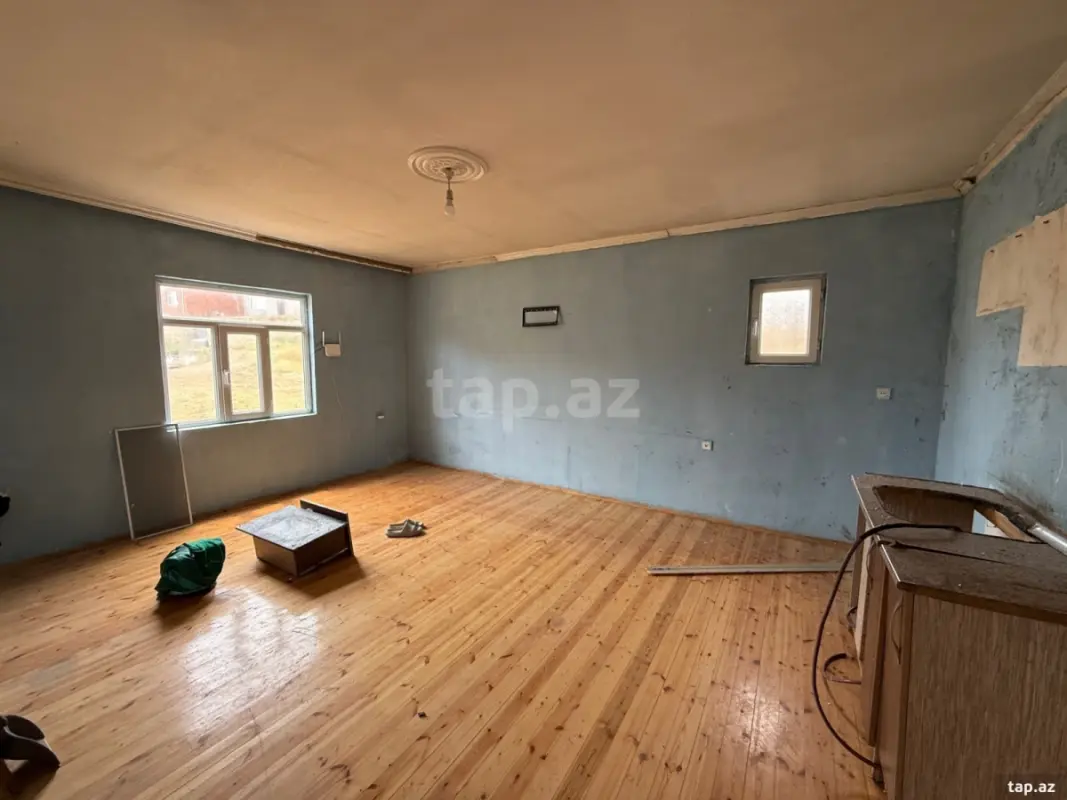 Satılır 3 otaqlı həyət evi 80 m²