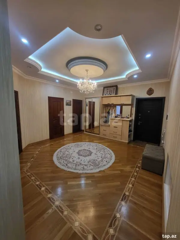 Satılır 4 otaqlı yeni tikili 110 m²