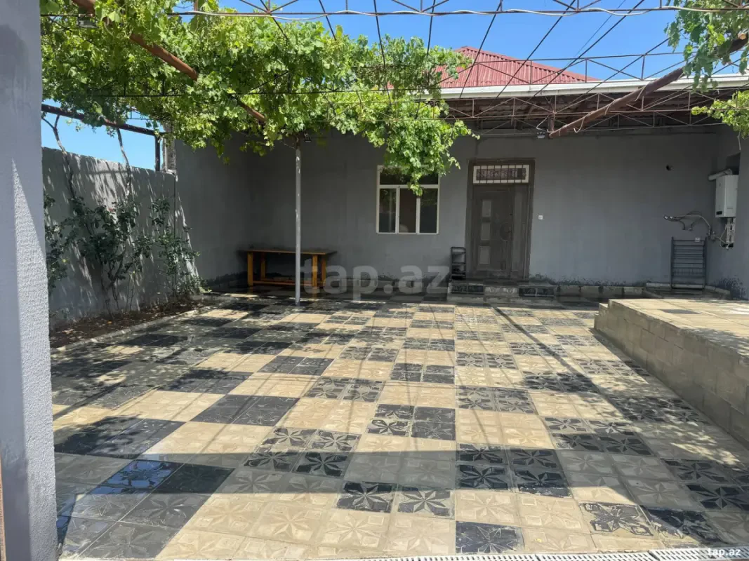 Satılır 3 otaqlı həyət evi 120 m²