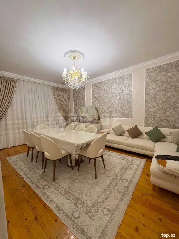 Satılır 5 otaqlı həyət evi 180 m²