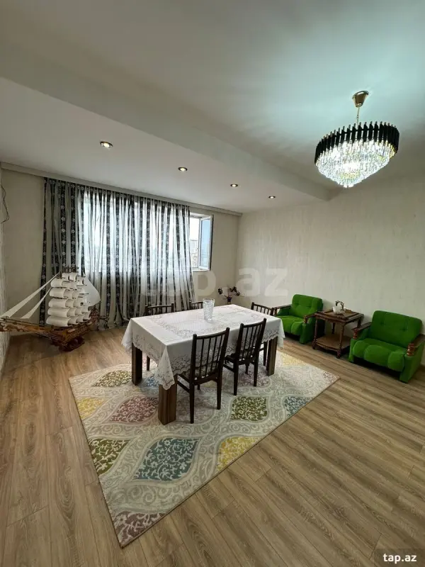 Kirayə verilir 4 otaqlı yeni tikili 120 m²