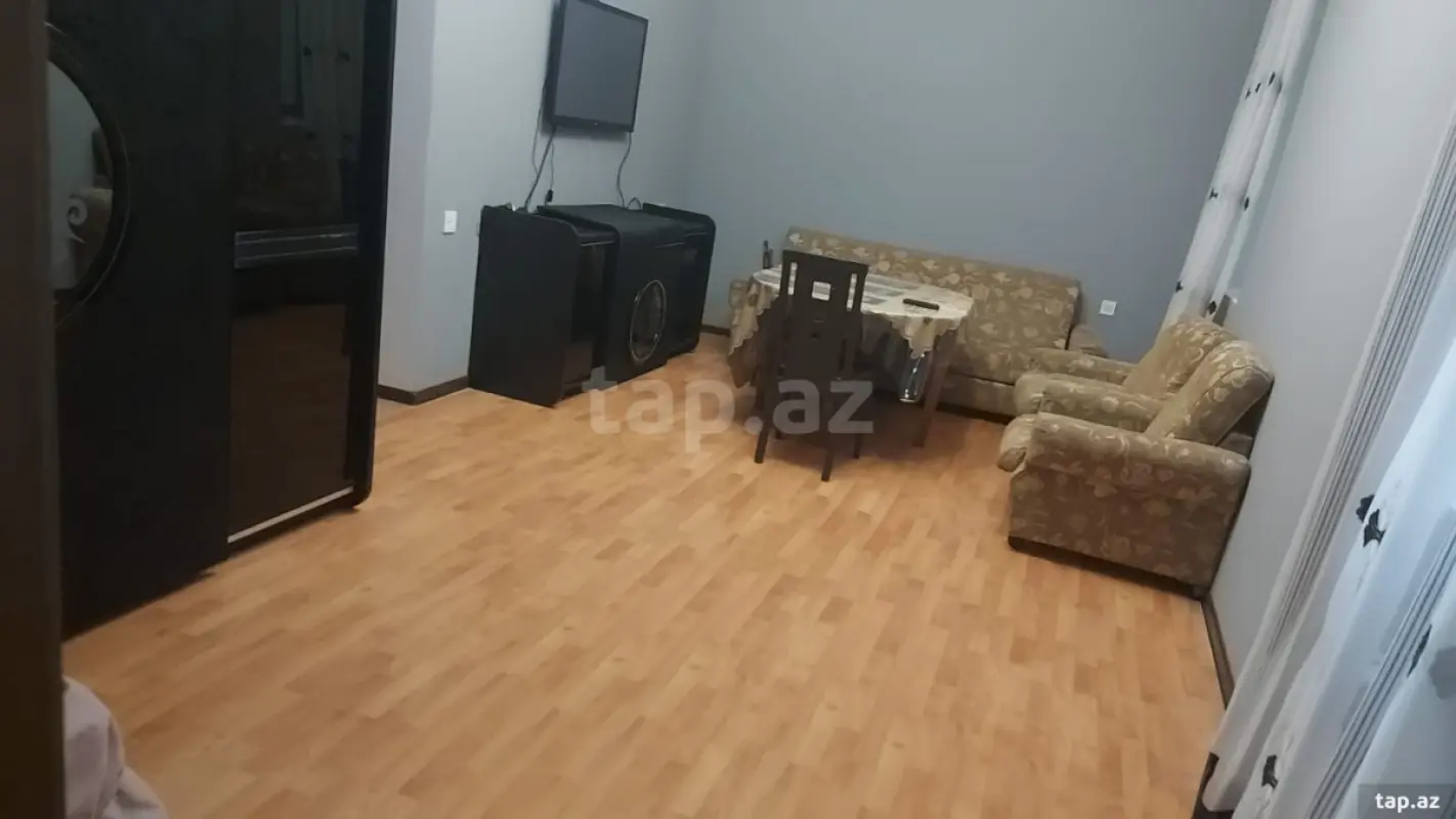 Kirayə verilir 2 otaqlı həyət evi 100 m²