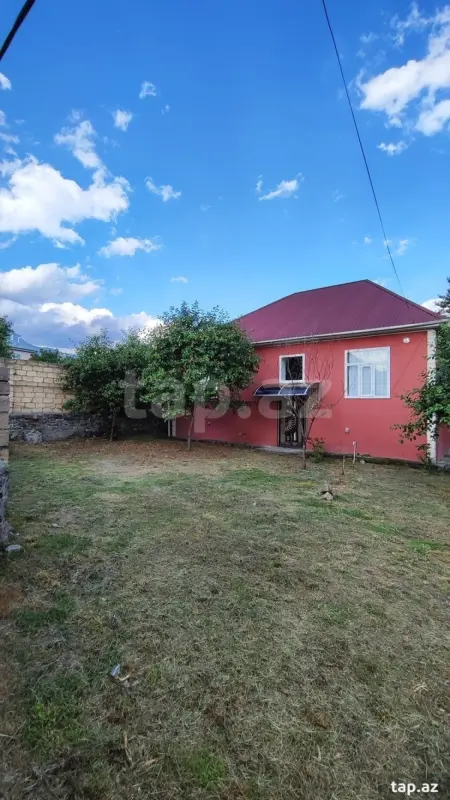 Kirayə verilir 4 otaqlı həyət evi 110 m²