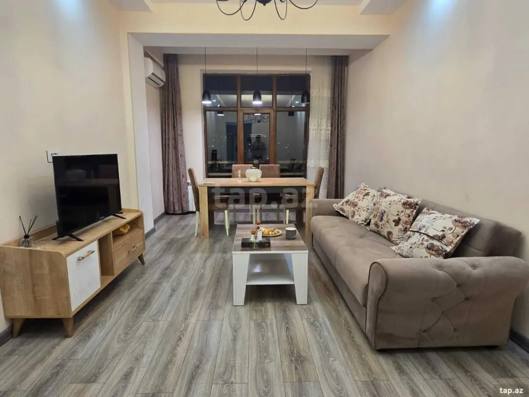 Kirayə verilir 2 otaqlı yeni tikili 65 m²