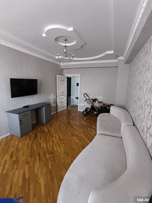 Kirayə verilir 2 otaqlı yeni tikili 65 m²