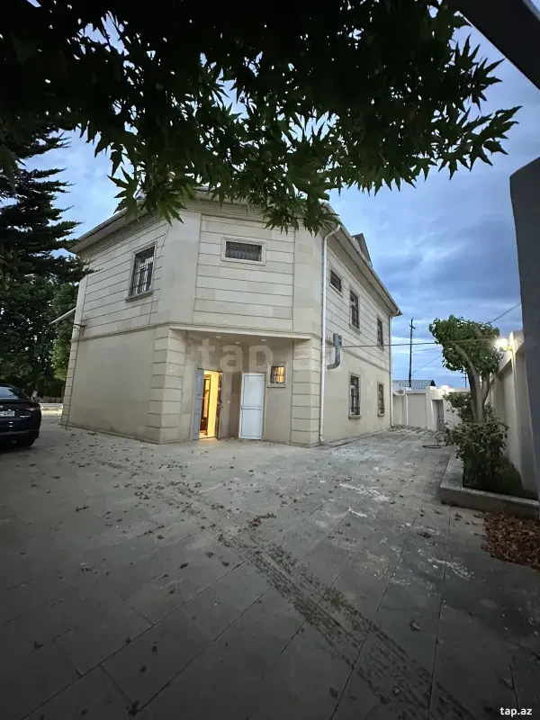 Kirayə verilir 5 otaqlı həyət evi 300 m²