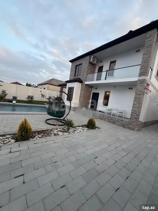 Kirayə verilir 4 otaqlı həyət evi 250 m²