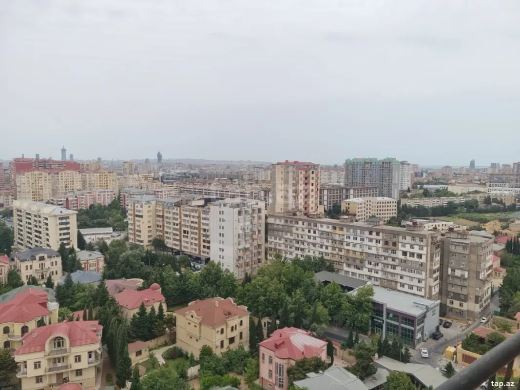 Satılır 4 otaqlı yeni tikili 145 m²