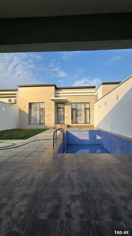 Satılır 5 otaqlı həyət evi 150 m²