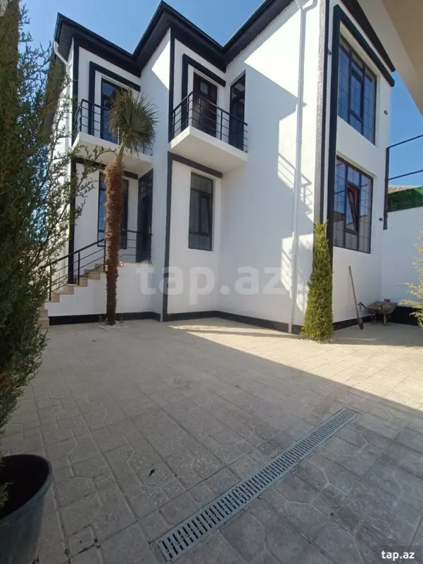 Satılır 5 otaqlı həyət evi 140 m²