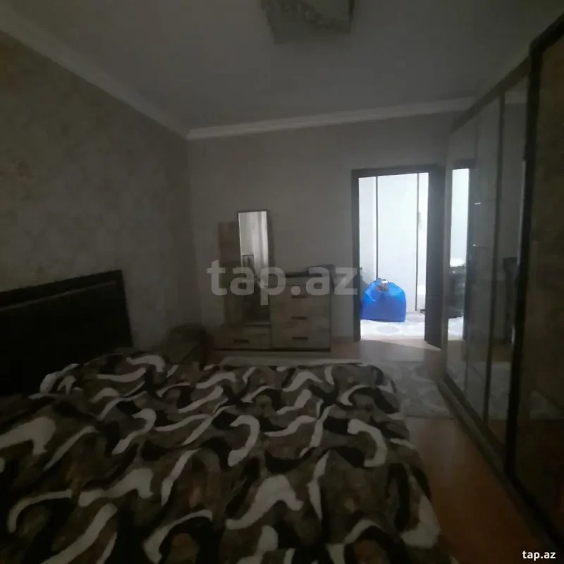 Kirayə verilir 2 otaqlı yeni tikili 70 m²