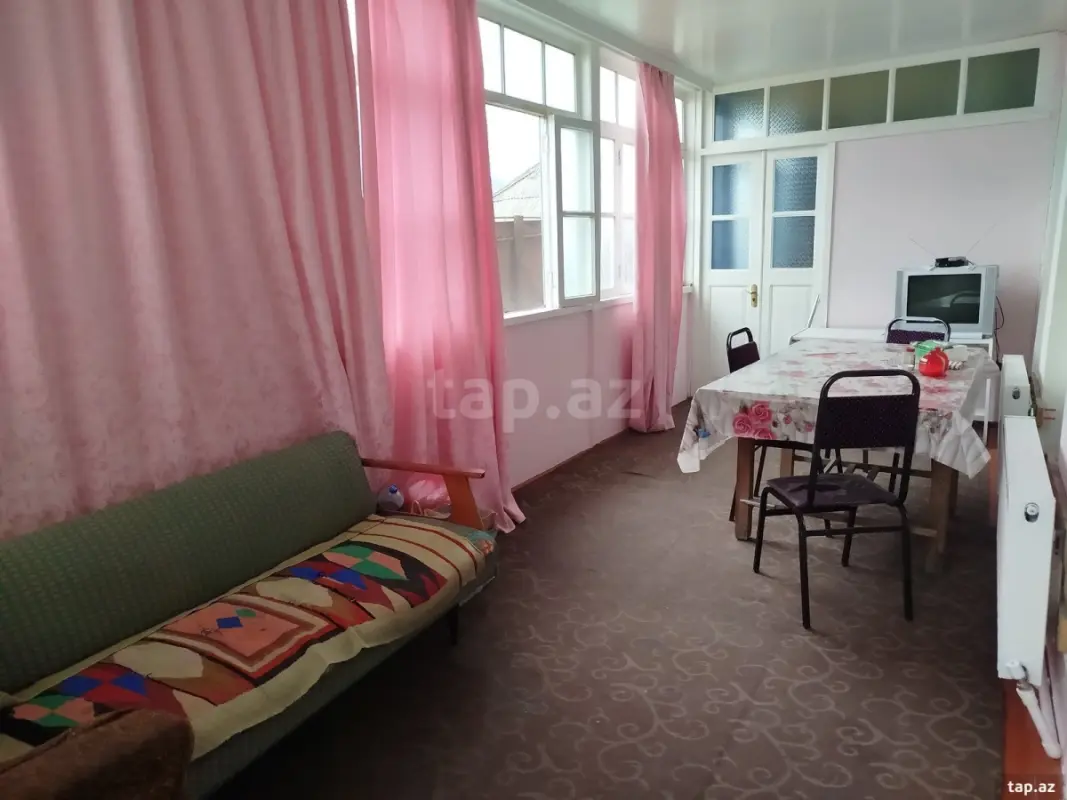 Kirayə verilir 2 otaqlı həyət evi 70 m²