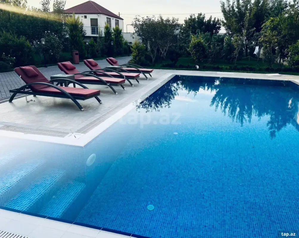 Kirayə verilir 5 otaqlı həyət evi 500 m²