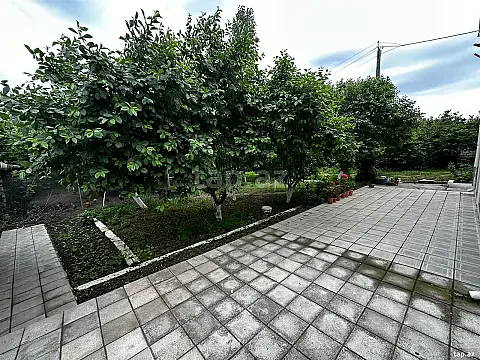 Kirayə verilir 4 otaqlı həyət evi 200 m² — Bakı 4 otaq 200.00 m²