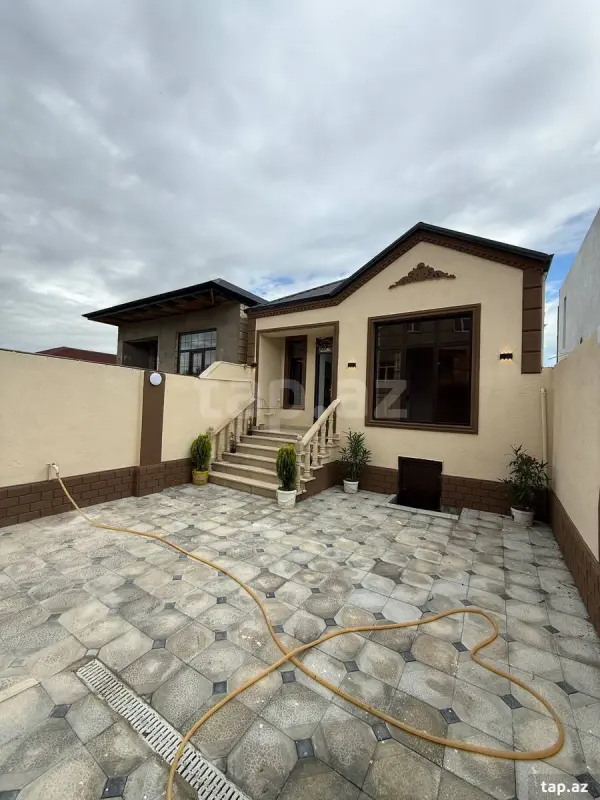 Satılır 3 otaqlı həyət evi 100 m²