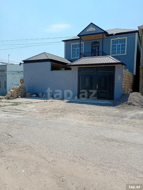 Satılır 4 otaqlı həyət evi 180 m²