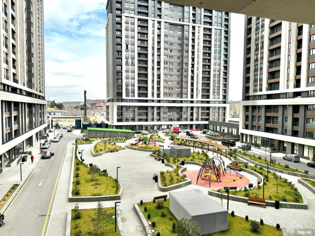 Satılır 3 otaqlı yeni tikili 170 m²