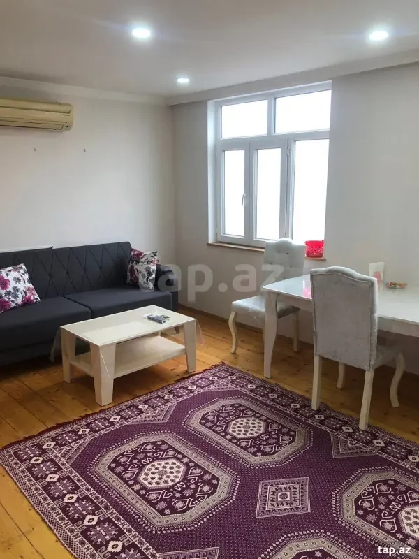 Satılır 2 otaqlı mənzil 42 m²