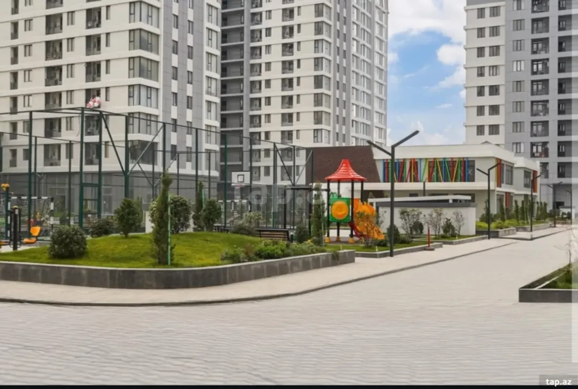 Satılır 3 otaqlı yeni tikili 78 m²
