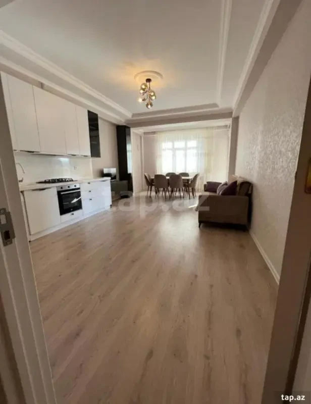 Kirayə verilir 2 otaqlı yeni tikili 74.2 m²