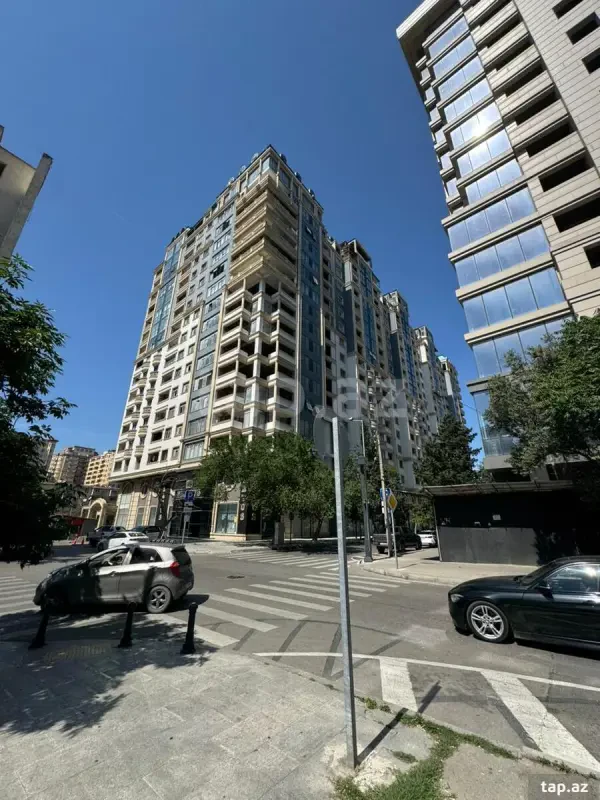 Satılır 2 otaqlı yeni tikili 75 m²