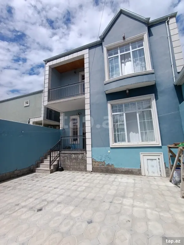 Satılır 4 otaqlı həyət evi 150 m²