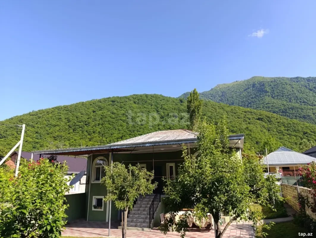Kirayə verilir 4 otaqlı həyət evi 150 m²