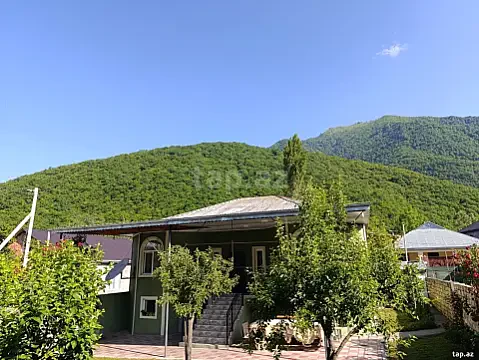 Kirayə verilir 4 otaqlı həyət evi 150 m² — Bakı 4 otaq 150.00 m²