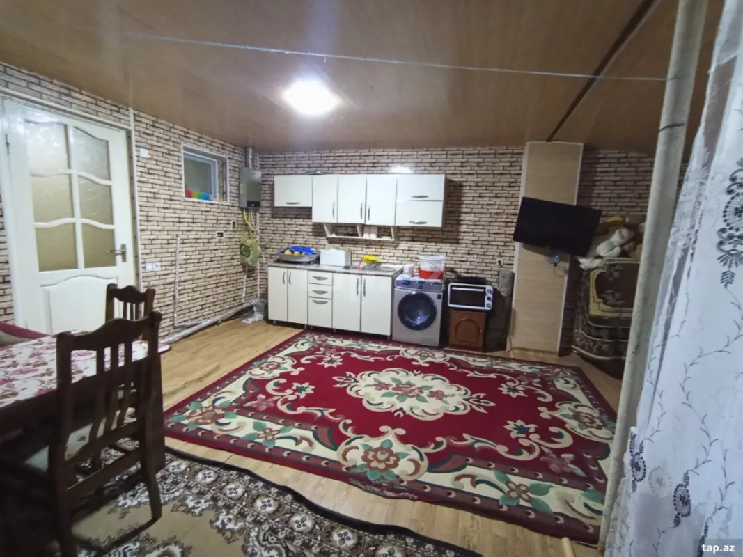 Satılır 4 otaqlı mənzil 83 m²