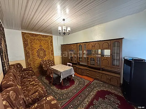 Satılır 2 otaqlı həyət evi 60 m² — Şəki 2 otaq 60.00 m²
