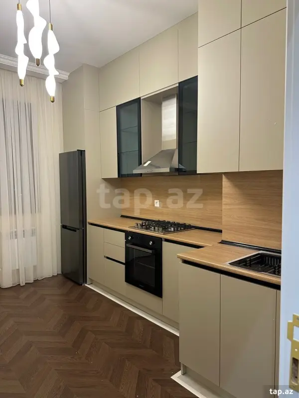 Satılır 2 otaqlı yeni tikili 80 m²