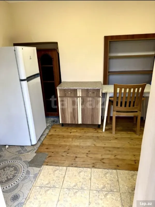 Kirayə verilir 2 otaqlı yeni tikili 200 m²