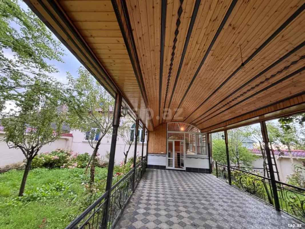 Satılır 2 otaqlı həyət evi 125 m²