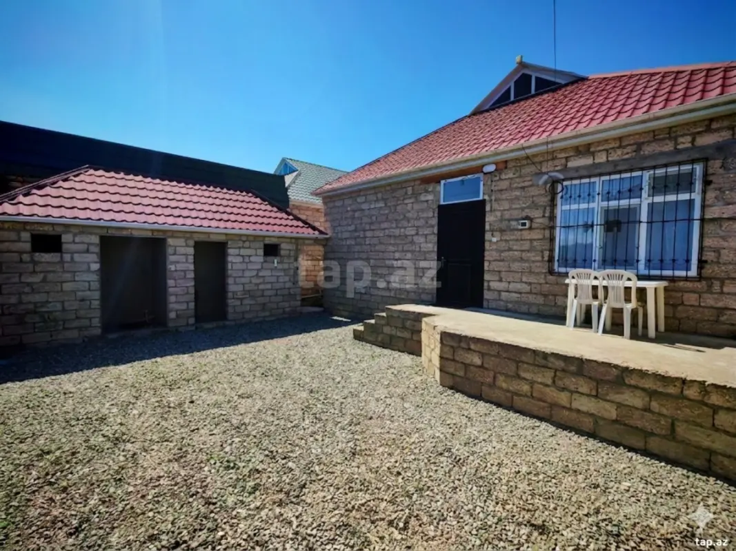 Satılır 3 otaqlı həyət evi 104 m²