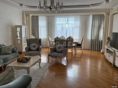 Satılır 4 otaqlı yeni tikili 220 m² — Bakı 4 otaq 220.00 m²