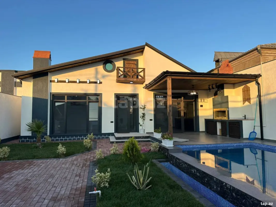Satılır 4 otaqlı həyət evi 160 m²
