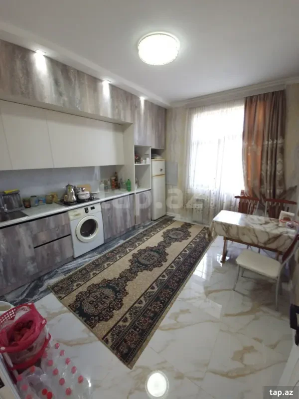 Satılır 2 otaqlı yeni tikili 75 m²