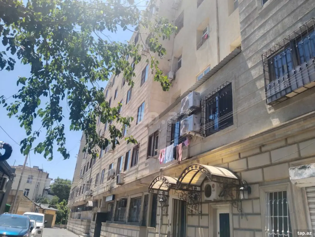 Satılır 4 otaqlı mənzil 65 m²