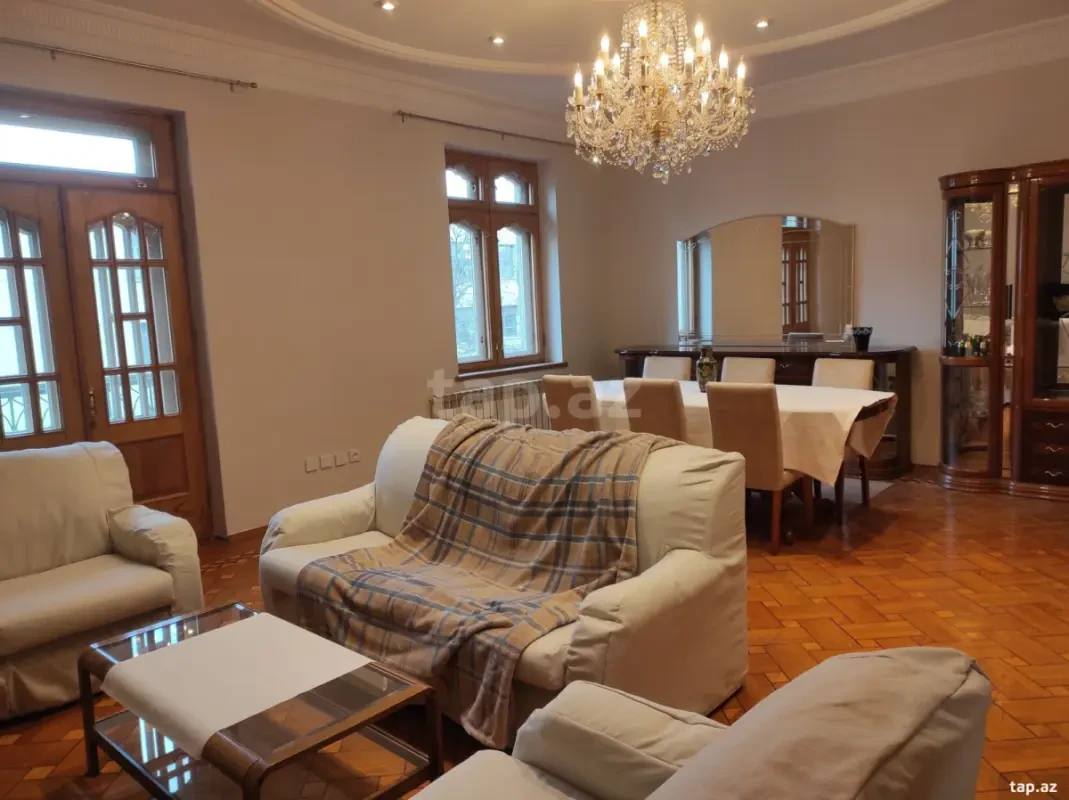 Kirayə verilir 2 otaqlı mənzil 75 m²