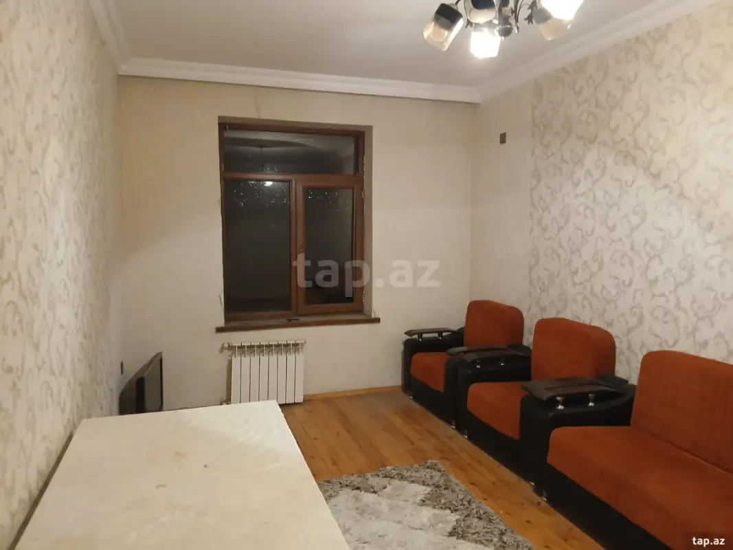 Kirayə verilir 2 otaqlı mənzil 70 m²