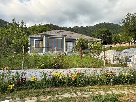 Kirayə verilir 3 otaqlı həyət evi 120 m² — Qəbələ 3 otaq 120.00 m²