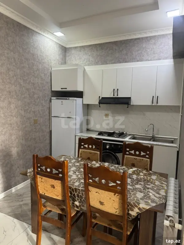 Kirayə verilir 2 otaqlı həyət evi 65 m²