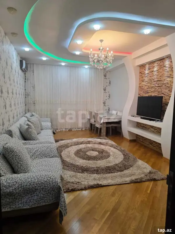 Kirayə verilir 3 otaqlı yeni tikili 100 m²