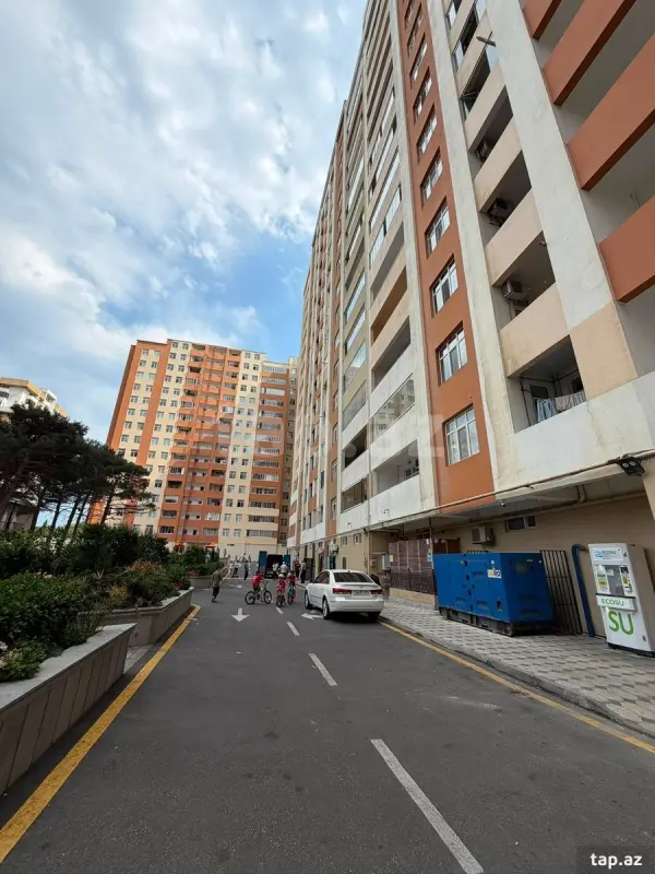 Satılır 2 otaqlı yeni tikili 70 m²